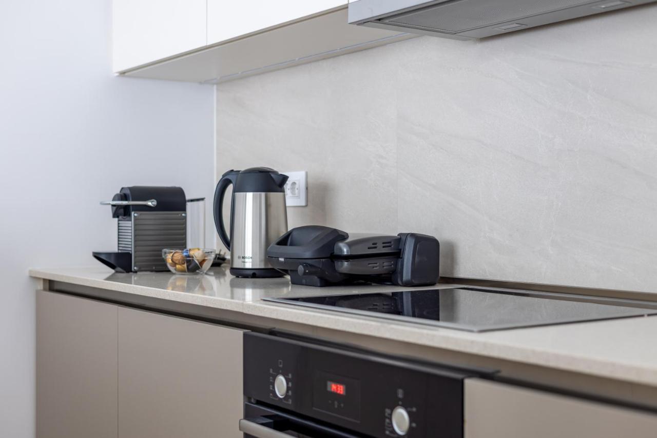 Terra Luxe Residences Sajmiste Bagian luar foto